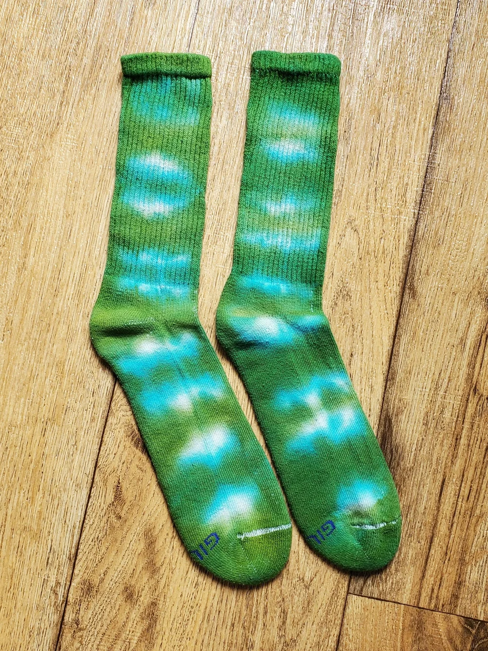 Gildan crew socks